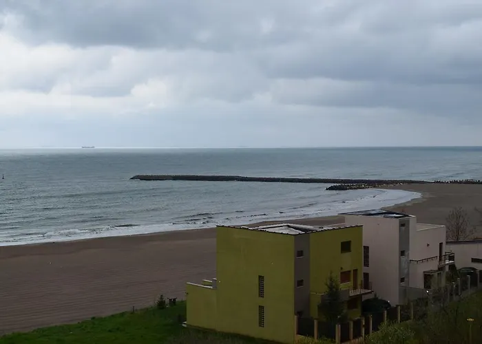 Turquoise By The Sea 2 *